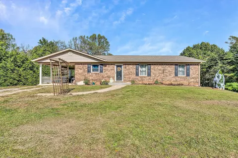 687 Country Ridge Rd, Bassett, VA 24055