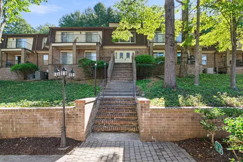 3406 Kim Ct #B26, Roanoke, VA 24018