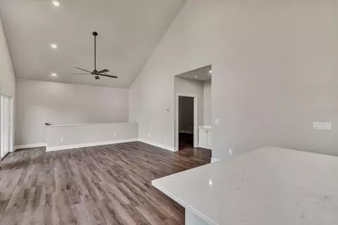 Living - 2768 Mcvitty Rd, Roanoke, VA 24018 photo 1 of 3