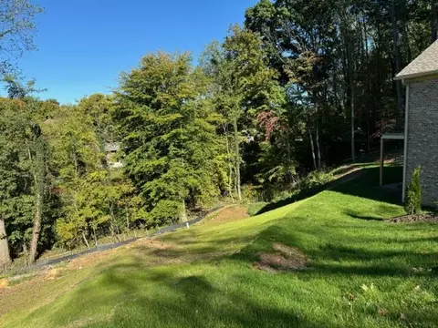 Exterior - 2768 Mcvitty Rd, Roanoke, VA 24018 photo 3 of 6
