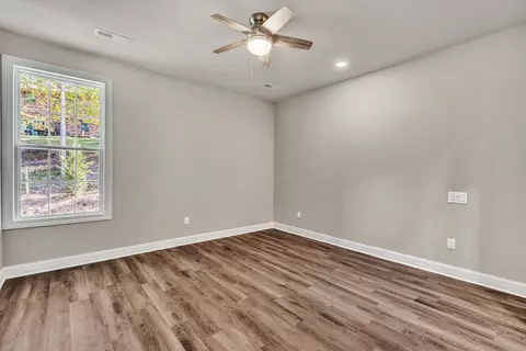Bedroom - 2768 Mcvitty Rd, Roanoke, VA 24018 photo 1 of 3