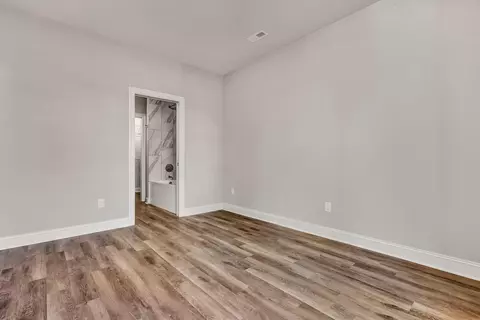 Bedroom - 2768 Mcvitty Rd, Roanoke, VA 24018 photo 3 of 3