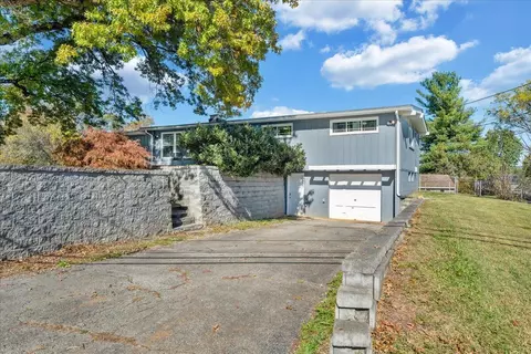 Other - 910 Ridgecrest Dr, Roanoke, VA 24019 photo 3 of 14