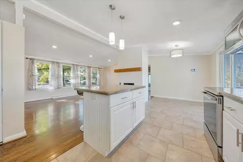 Other - 910 Ridgecrest Dr, Roanoke, VA 24019 photo 5 of 14