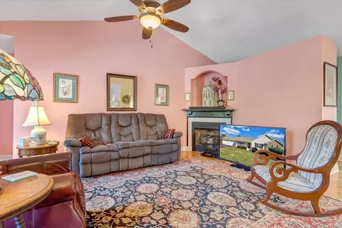 Living - 8454 Goodview Rd, Goodview, VA 24095 photo 2 of 3
