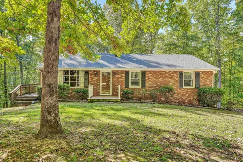 126 Sandy Run Ln, Vinton, VA 24179
