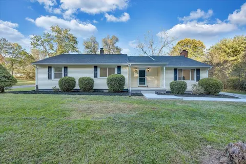 2626 E Ruritan Rd, Roanoke, VA 24012