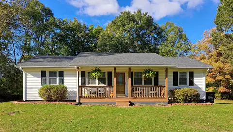 3193 Ivyland Rd, Roanoke, VA 24014