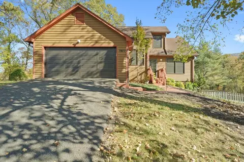 7877 Cedar Edge Rd, Roanoke, VA 24018