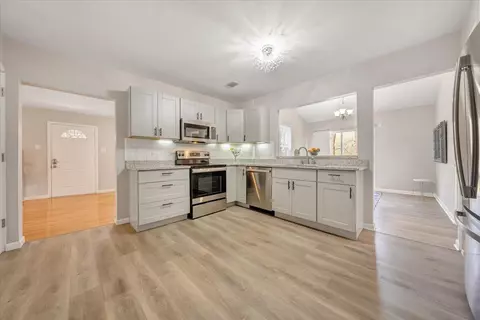2204 Brookside Ln SE, Roanoke, VA 24014 photo 8