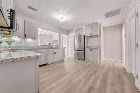 2204 Brookside Ln SE, Roanoke, VA 24014 photo 11