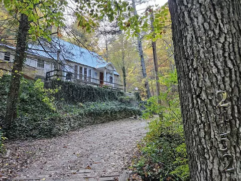 2452 Lost Hollow Rd, Salem, VA 24153