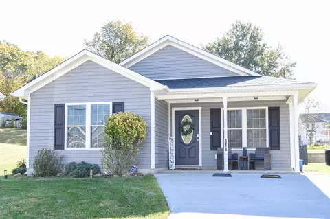 318 Elm St, Vinton, VA 24179