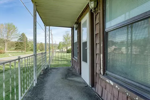 23645 Botetourt Rd, Eagle Rock, VA 24085 photo 2