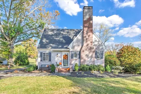 3525 Grandin Rd SW, Roanoke, VA 24018