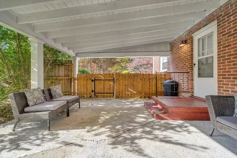 306 Pershing Ave, Radford, VA 24141 photo 12