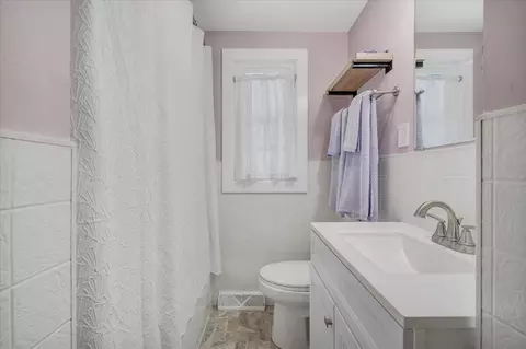 306 Pershing Ave, Radford, VA 24141 photo 37