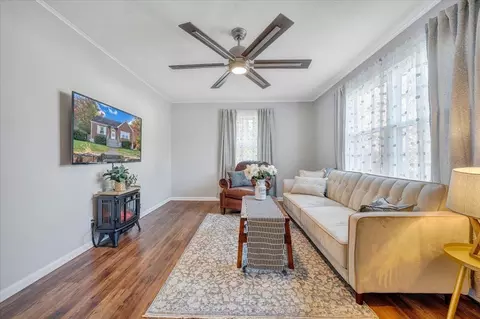 306 Pershing Ave, Radford, VA 24141 photo 18