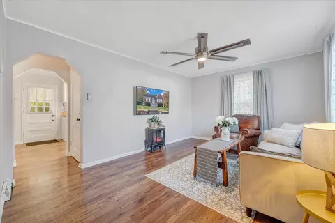 306 Pershing Ave, Radford, VA 24141 photo 17