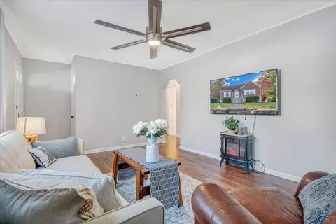 306 Pershing Ave, Radford, VA 24141 photo 22