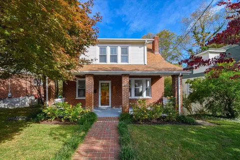 1225 Summit Ave SW, Roanoke, VA 24015