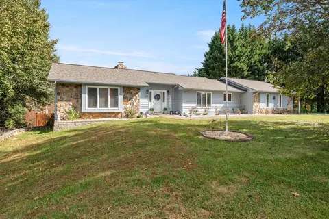108 Regency Dr, Goodview, VA 24095