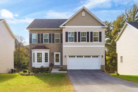 3222 Clearview Dr, Roanoke, VA 24018