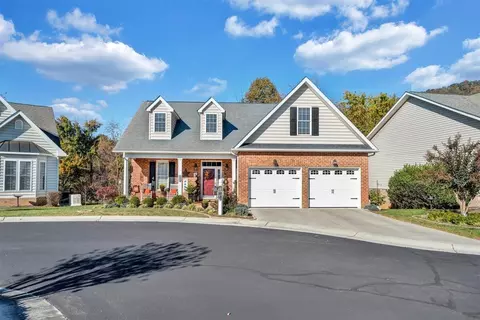 2513 Sassafras Cir, Vinton, VA 24179