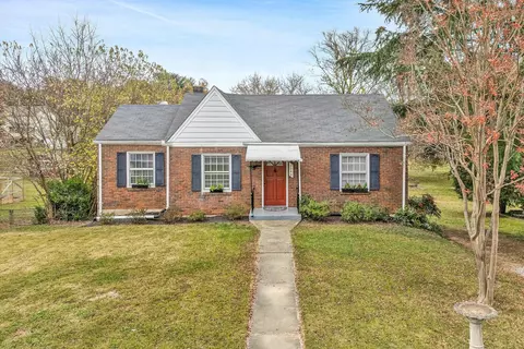 3646 Martinell Ave, Roanoke, VA 24018