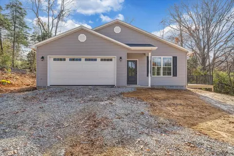 390 Gravel Hill Rd, Troutville, VA 24175