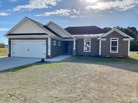 202 Andrews Ave, Franklin, VA 23851