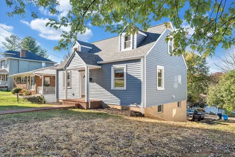 2331 Colonial Ave SW, Roanoke, VA 24015