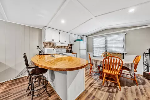 1209 Jefferson Dock Rd, Penhook, VA 24137 photo 6