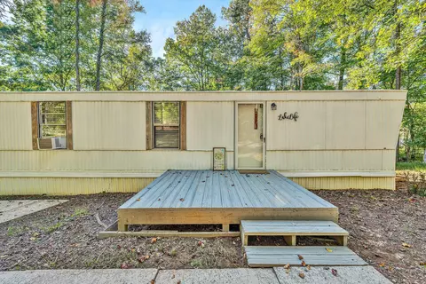 1209 Jefferson Dock Rd, Penhook, VA 24137 photo 3