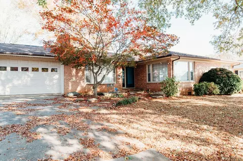 28 Hedgemore Ln, Bassett, VA 24055