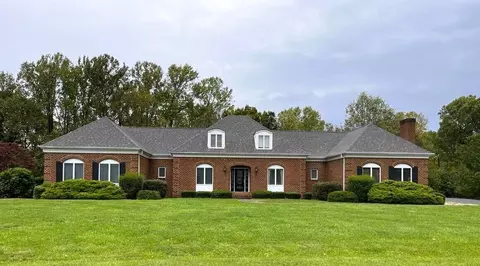 7071 Highfields Farm Trl, Roanoke, VA 24018