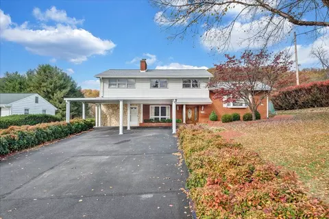3701 Springvale St SE, Roanoke, VA 24014