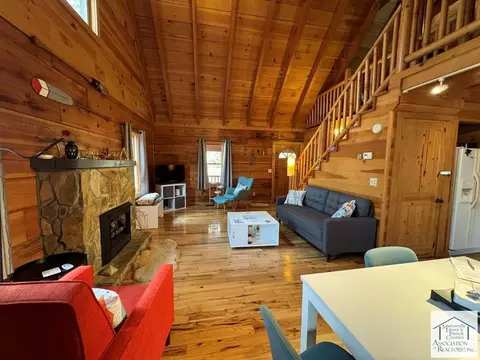Living - 164 Reserve Trl, Stuart, VA 24171 photo 2 of 6