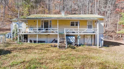 7820 Ogle Creek Rd, Covington, VA 24426