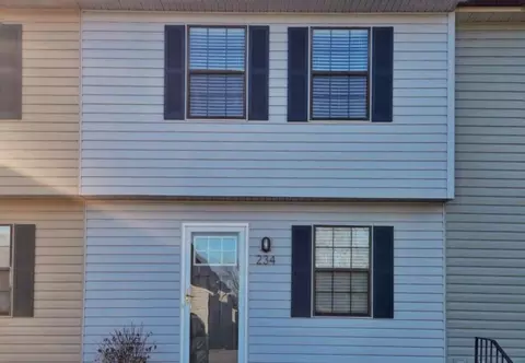 234 Tinkerview Dr, Cloverdale, VA 24077