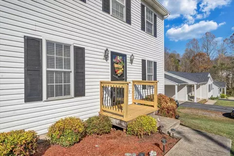 43 Wickersham Rd, Ridgeway, VA 24148 photo 2