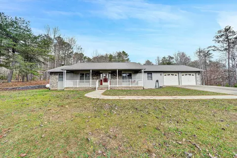 5187 Catawba Valley Dr, Catawba, VA 24070