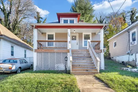 1306 Buena Vista Blvd SE, Roanoke, VA 24013