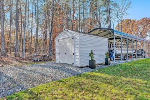 840 Jefferson Dock Rd, Penhook, VA 24137 photo 34