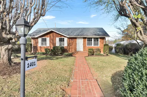 1401 Deacon St, Salem, VA 24153
