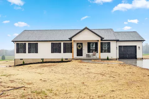 938 Smith St, Bedford, VA 24523
