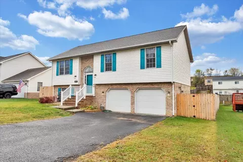 4316 Quail Dr NW, Roanoke, VA 24017