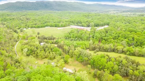 View/Area - 11131 Acorn Ln, Broadway, VA 22815 photo 5 of 6