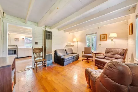 Living - 11131 Acorn Ln, Broadway, VA 22815 photo 3 of 3