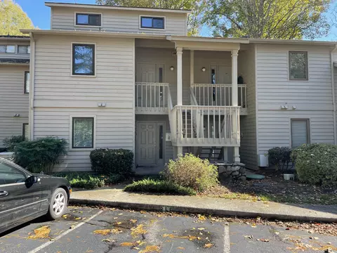 289 Shoreline Marina Cir #110, Moneta, VA 24121